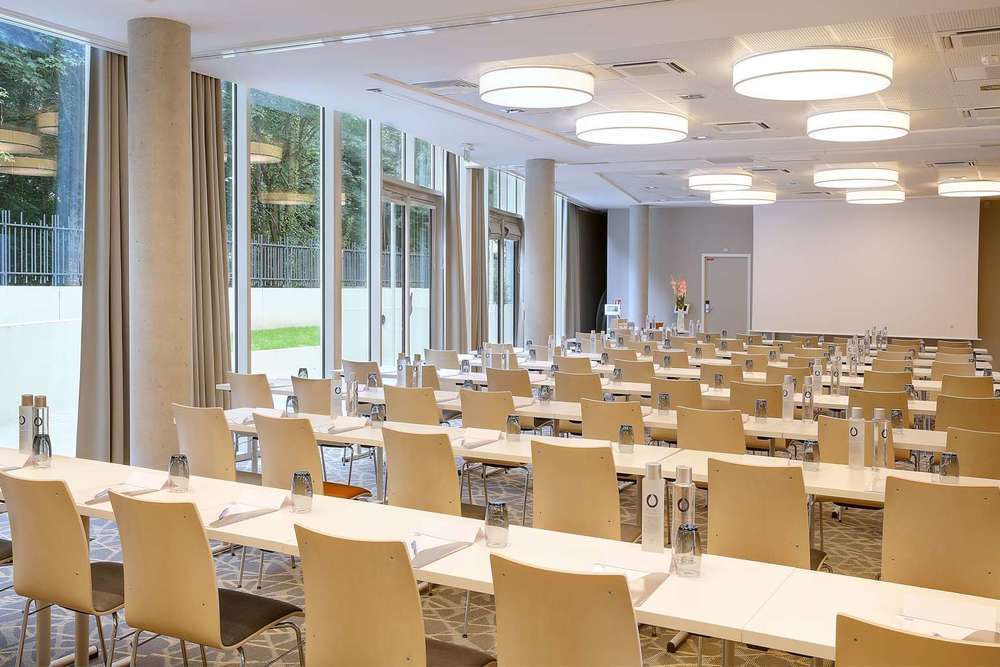 Best Western Plus Paris Meudon Ermitage עסק תמונה